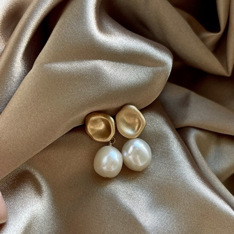 Amelia Baroque Pearl Drop Earrings