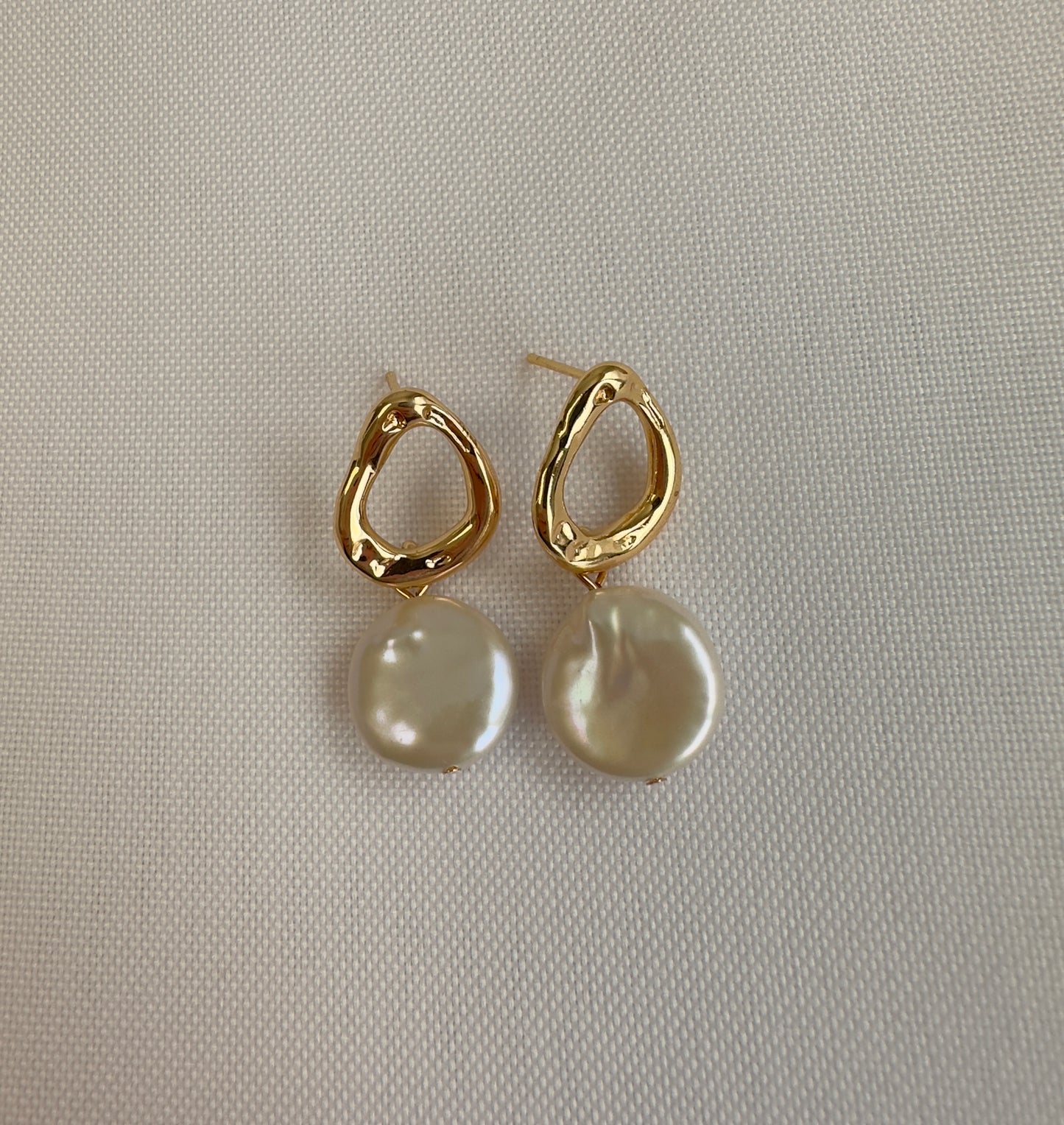 Olivia Baroque Pearl Drop Earrings