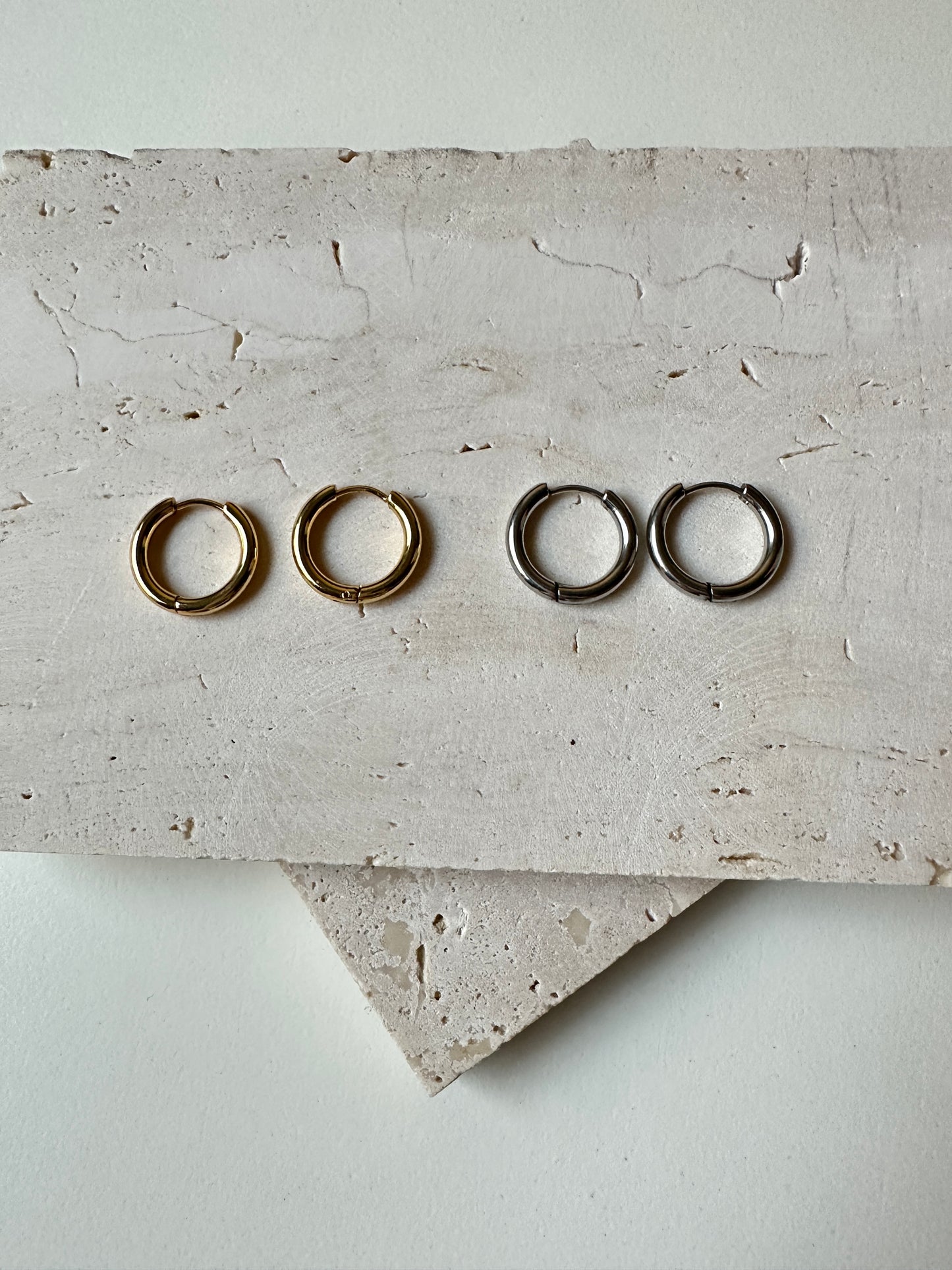 Mira Classic Hoops