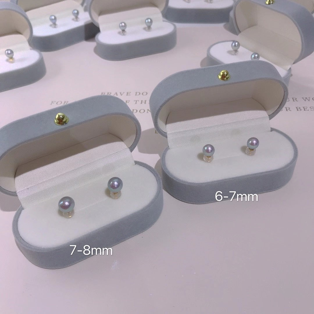 Pearl Studs (Light gray)