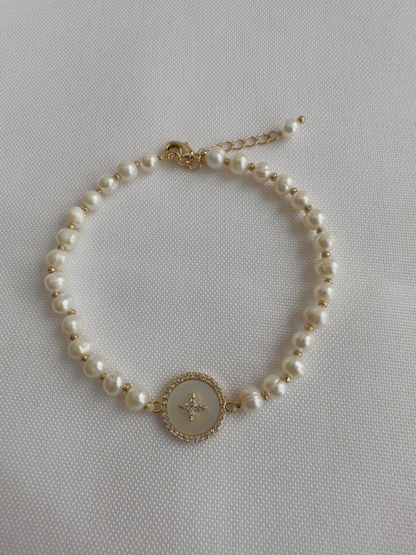 Selina Pearl Bracelet