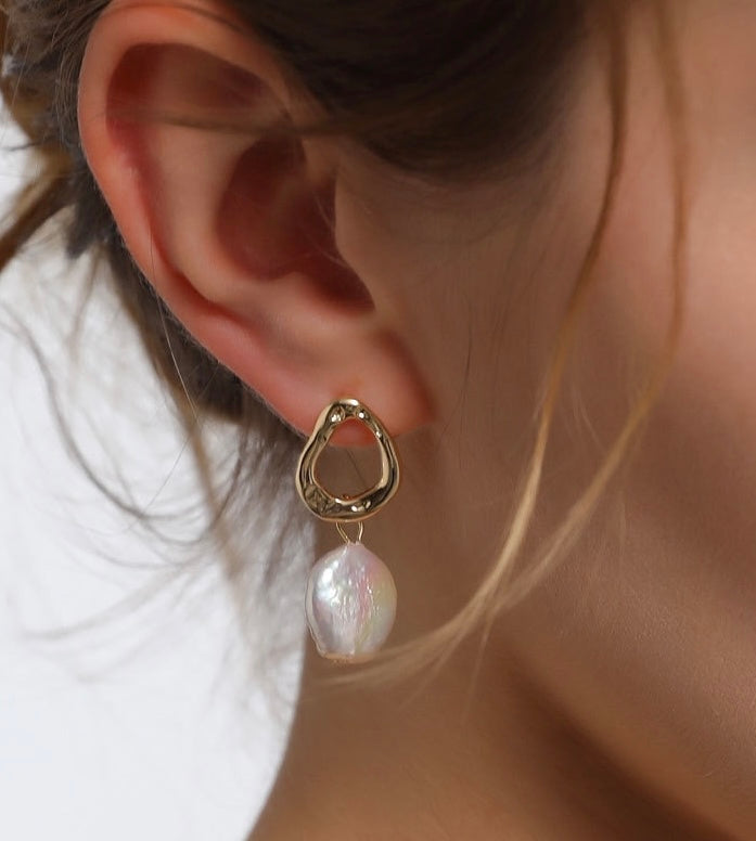 Olivia Baroque Pearl Drop Earrings