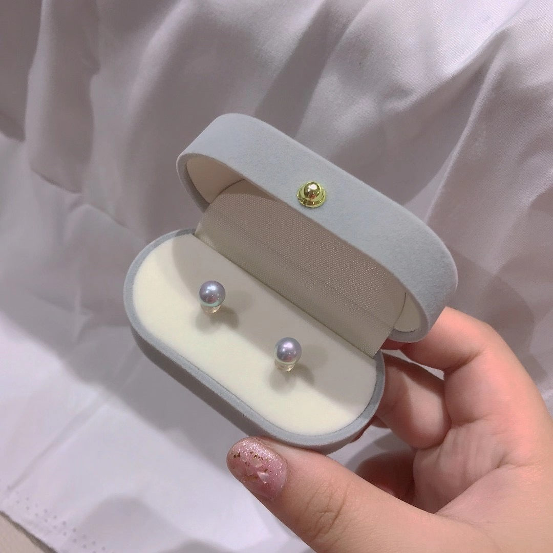 Pearl Studs (Light gray)